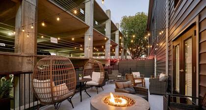 The West End Hotel- 1 Bd Master Suite