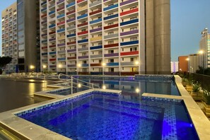 Pool - Hotel Bonaparte strategic central location (Brasília)