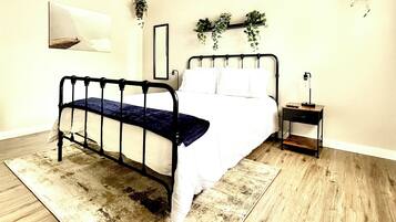 1 bedroom, iron/ironing board, WiFi, bed sheets