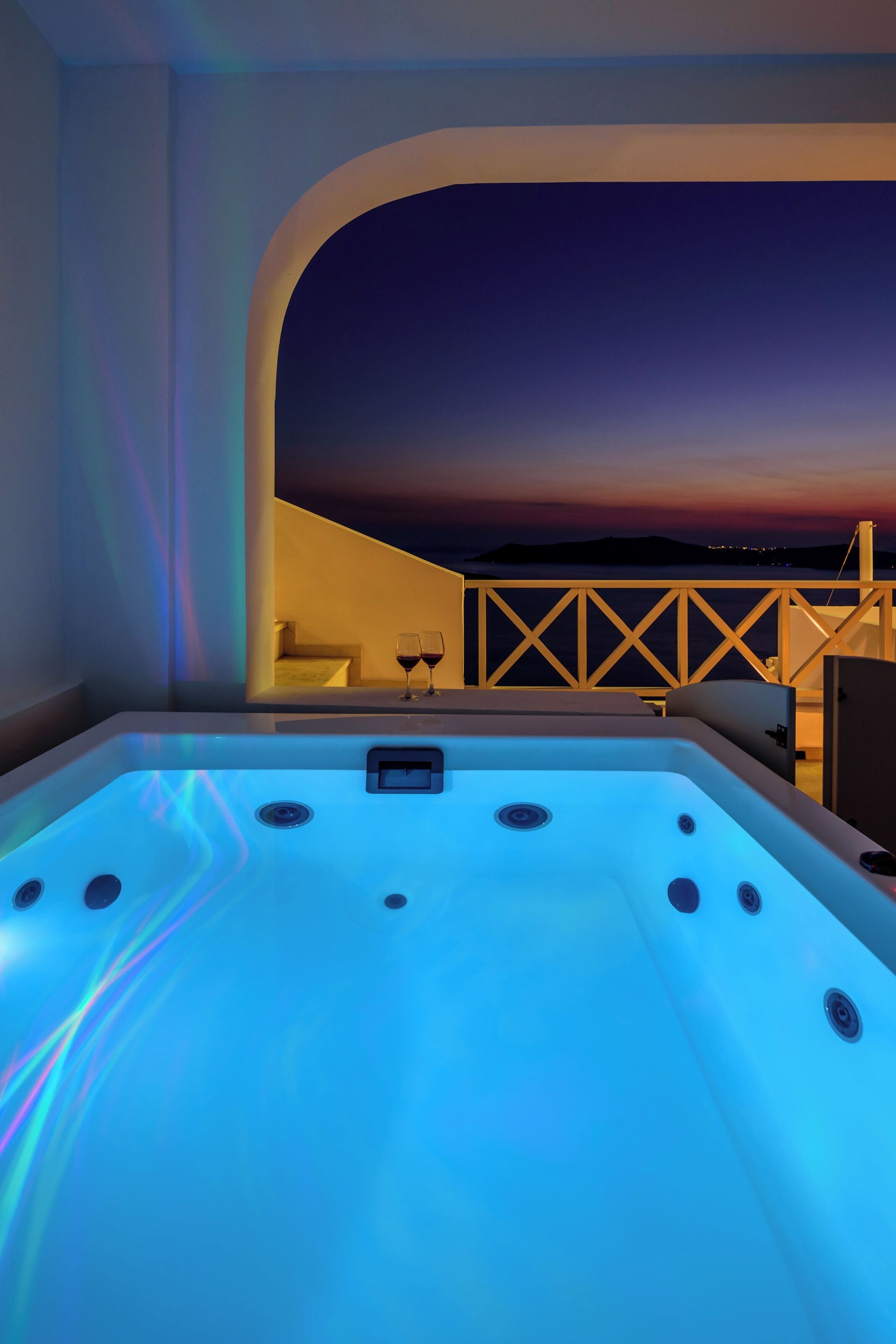 Deluxe Caldera View Suite with Outdoor Hot Tub | Terrace/patio