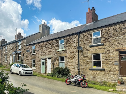 2 bedroom accommodation in Rosedale East, near Pickering