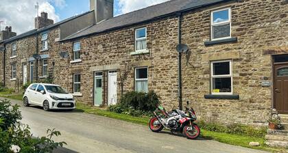 2 bedroom accommodation in Rosedale East, near Pickering