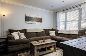 Smart TV, fireplace, computer monitors, printers