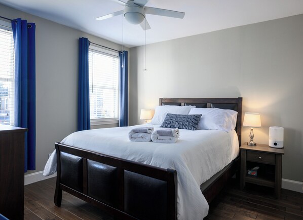 2 bedrooms, desk, iron/ironing board, free WiFi