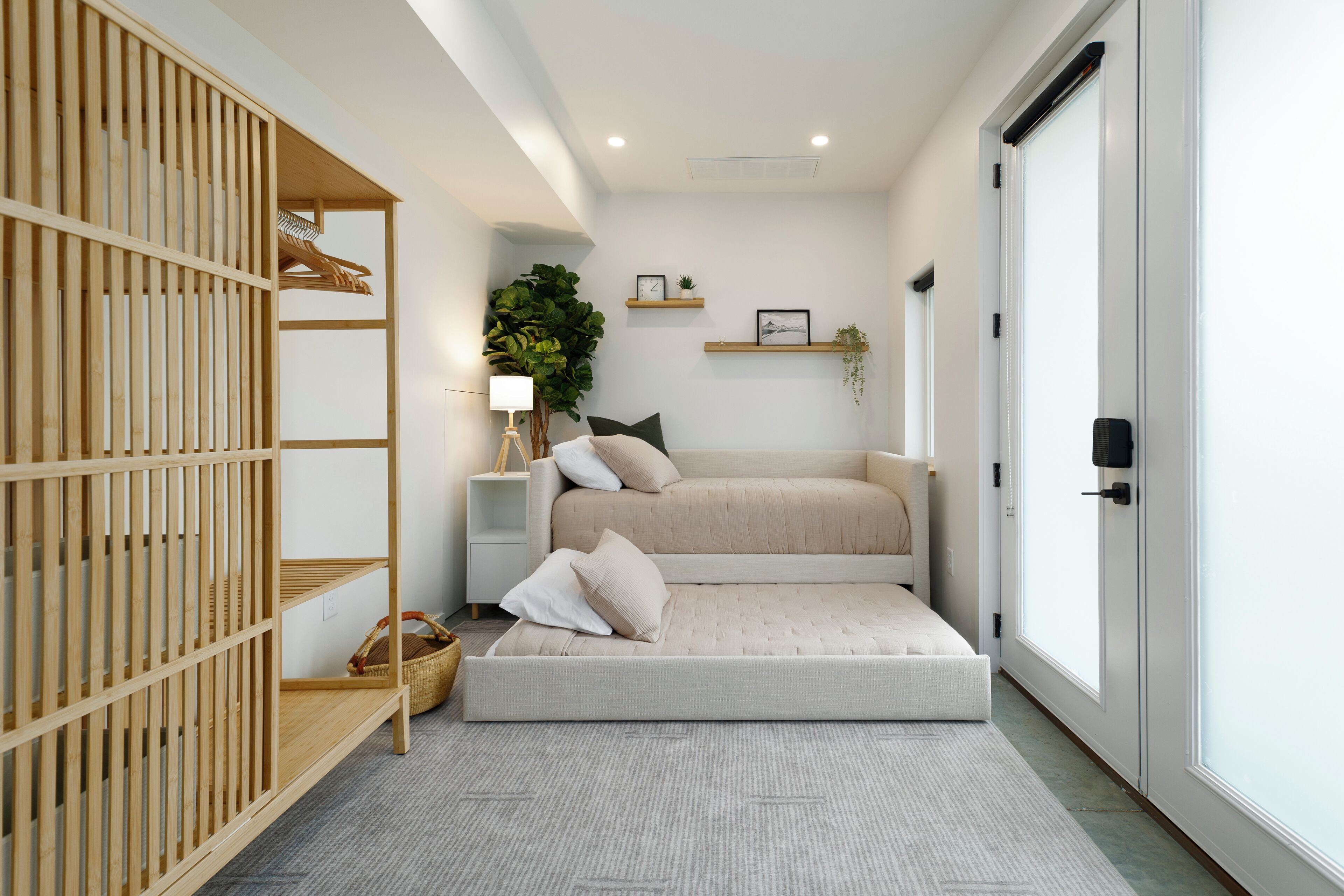 2 bedrooms, desk, iron/ironing board, free WiFi