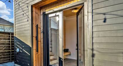 Boutique Scandinavian 2Bdrm Guesthouse in East Nashville! -- The Koselig Korner