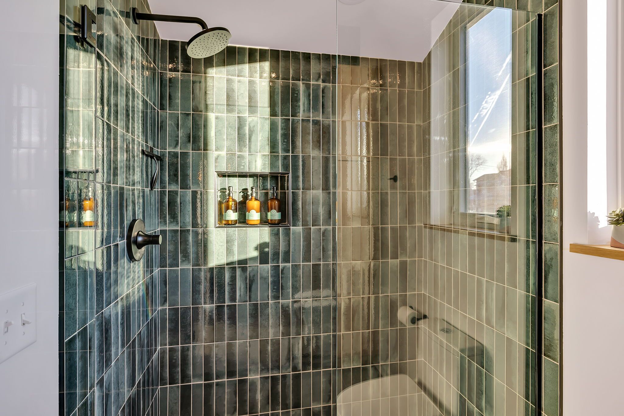 Shower, eco-friendly toiletries, hair dryer, towels