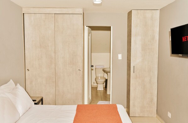 Apartment | 1 bedroom, desk, free WiFi