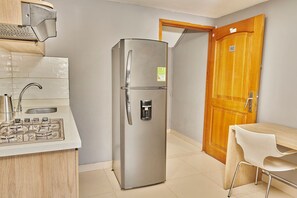 公寓 | 私人廚房 | 雪櫃、微波爐、廚房用具/餐具/器皿