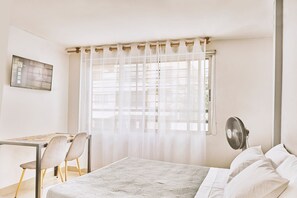 Apartment | Desk, free WiFi