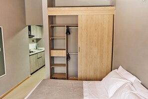 Lejlighed | 1 soveværelse, skrivebord, gratis Wi-Fi