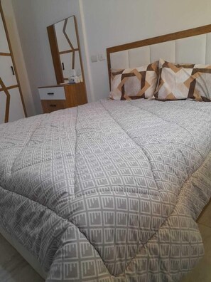 Apartment, Patio - Lovely 3-Bedroom Apartment Maadi (Cairo)