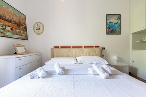 3 bedrooms, WiFi, bed sheets