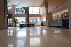 Lounge i lobbyen