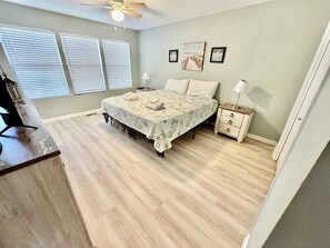 2 chambres, fer et planche à repasser, lit de bébé portatif, Wi-Fi