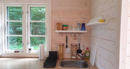 Kuscheliges Schwedenrotes Tinyhaus zur Idealen Auszeit in der Natur