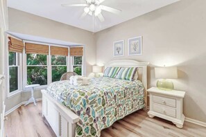 3 quartos, ferros/tábuas de passar roupa, berço de viagem, Wi-Fi