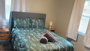 3 bedrooms, WiFi, bed sheets