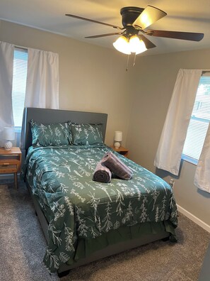 3 bedrooms, WiFi, bed sheets