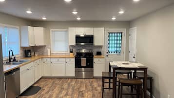 Microwave, oven, stovetop, dishwasher