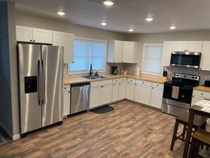 Microwave, oven, stovetop, dishwasher - A Home Away From Home Part 2 (Jefferson City)