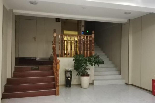 Interior - Qiyu Hotel (Burqin)