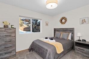 2 camere, ferro/asse da stiro, culla da viaggio, Wi-Fi gratuito