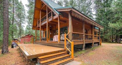 Wanna Go Away – Cozy Cabin by the Chiwawa River