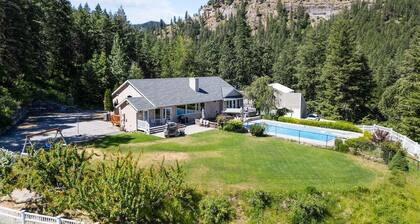 Serene Country Home with Pool and Hot Tub