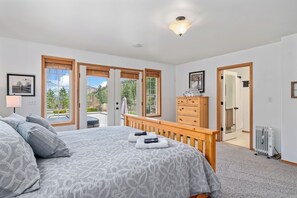 4 間睡房、熨斗/熨衫板、可攜式嬰兒床、免費 Wi-Fi