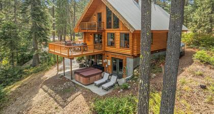 Riverfront 5BR Lodge + Hot Tub