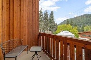 Property grounds - Trails Edge, Unit B - The Heart of Downtown! (Leavenworth)
