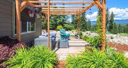 Wildflower Villa -Beautiful Setting with a Scenic