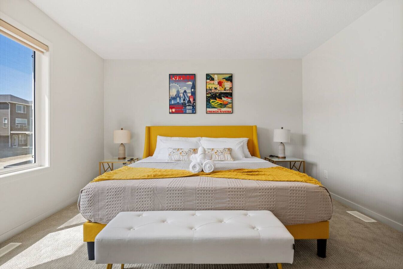 4 多间卧室、办公桌、熨斗/熨衣板、旅行婴儿床