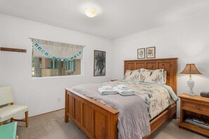 3 bedrooms, iron/ironing board, travel crib, free WiFi
