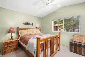 3 bedrooms, iron/ironing board, travel crib, free WiFi