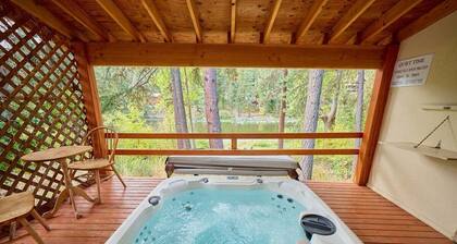 The Beach at River`s Bend -A Riverside Retreat