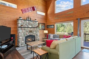 Smart TV, fireplace, video games