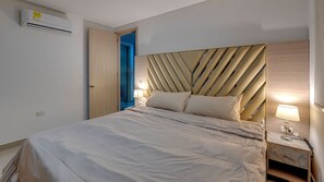 3 soverom, safe på rommet, skrivebord og strykejern/-brett