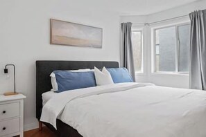 3 bedrooms, iron/ironing board, free WiFi, bed sheets