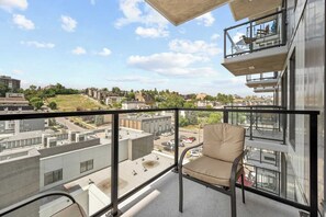 Property grounds - Walk to Saddledome| Cgy Tower View | Rooftop Patio (Calgary)