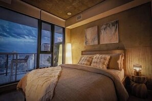 2 عدّة غرف نوم ومكواة/لوح كي وواي فاي مجانًا وملاءات أسرّة