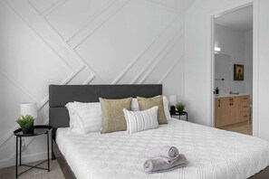 3 Schlafzimmer, Schreibtisch, Bügeleisen/Bügelbrett, kostenloses WLAN