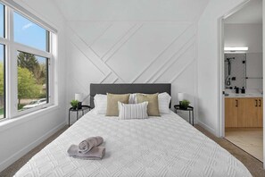 3 Schlafzimmer, Schreibtisch, Bügeleisen/Bügelbrett, kostenloses WLAN