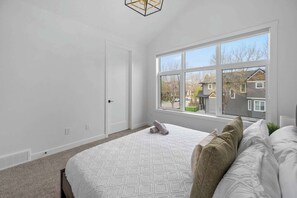 3 chambres, bureau, fer et planche à repasser, Wi-Fi gratuit