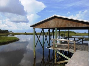 Property grounds - Dock * Water Views * Deck * Nature * Sunsets (Cedar Key)