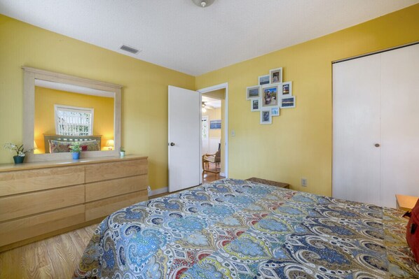 2 habitaciones, escritorio, cuna de viaje y wifi gratis 