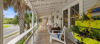 Historic * Walkable * Downtown * Boat Parking * Fire Pit