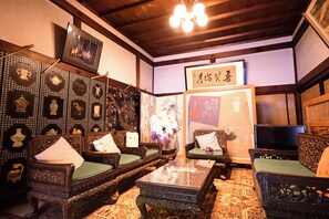 Lobby - Koyasan Shukubo Fugenin (Koya)