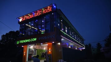 Ngoại thất